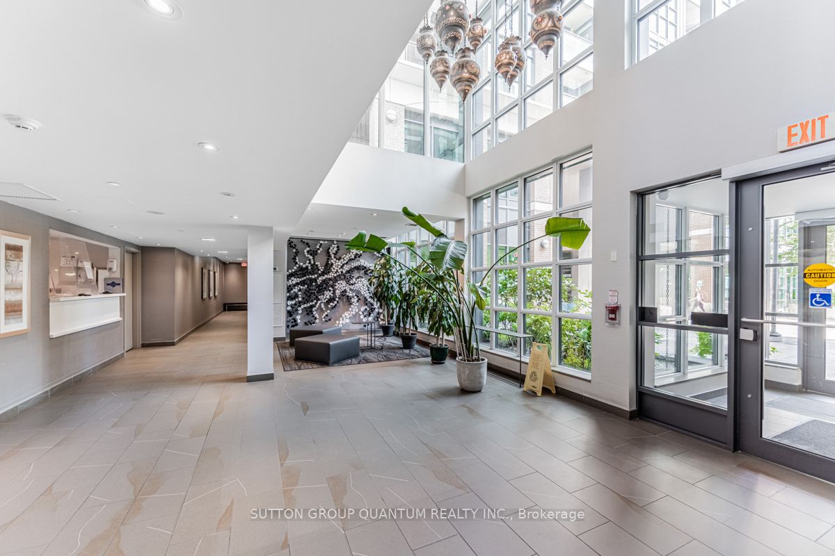 1169 Queen St W, #203