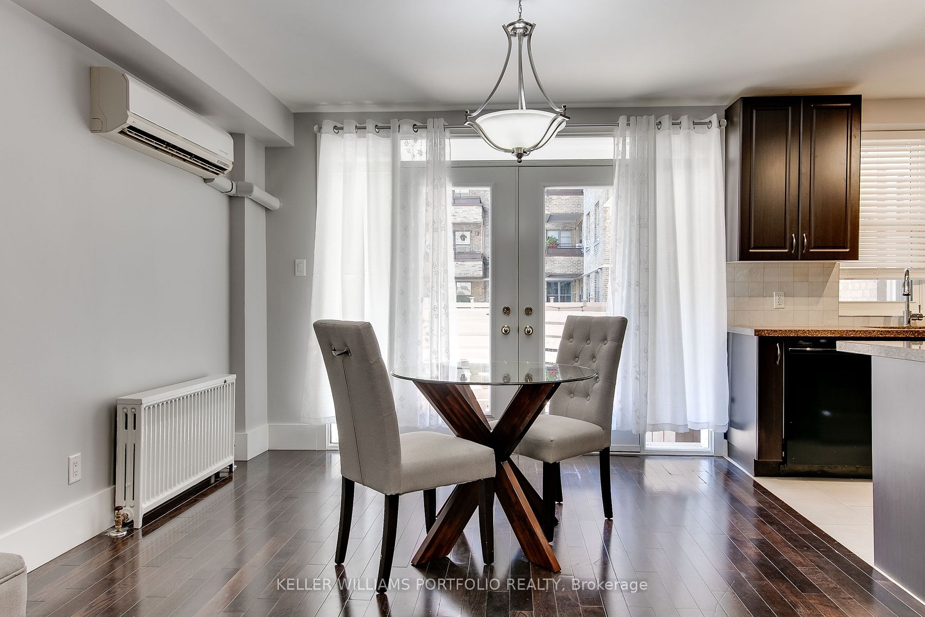 2603 Bathurst St, #108