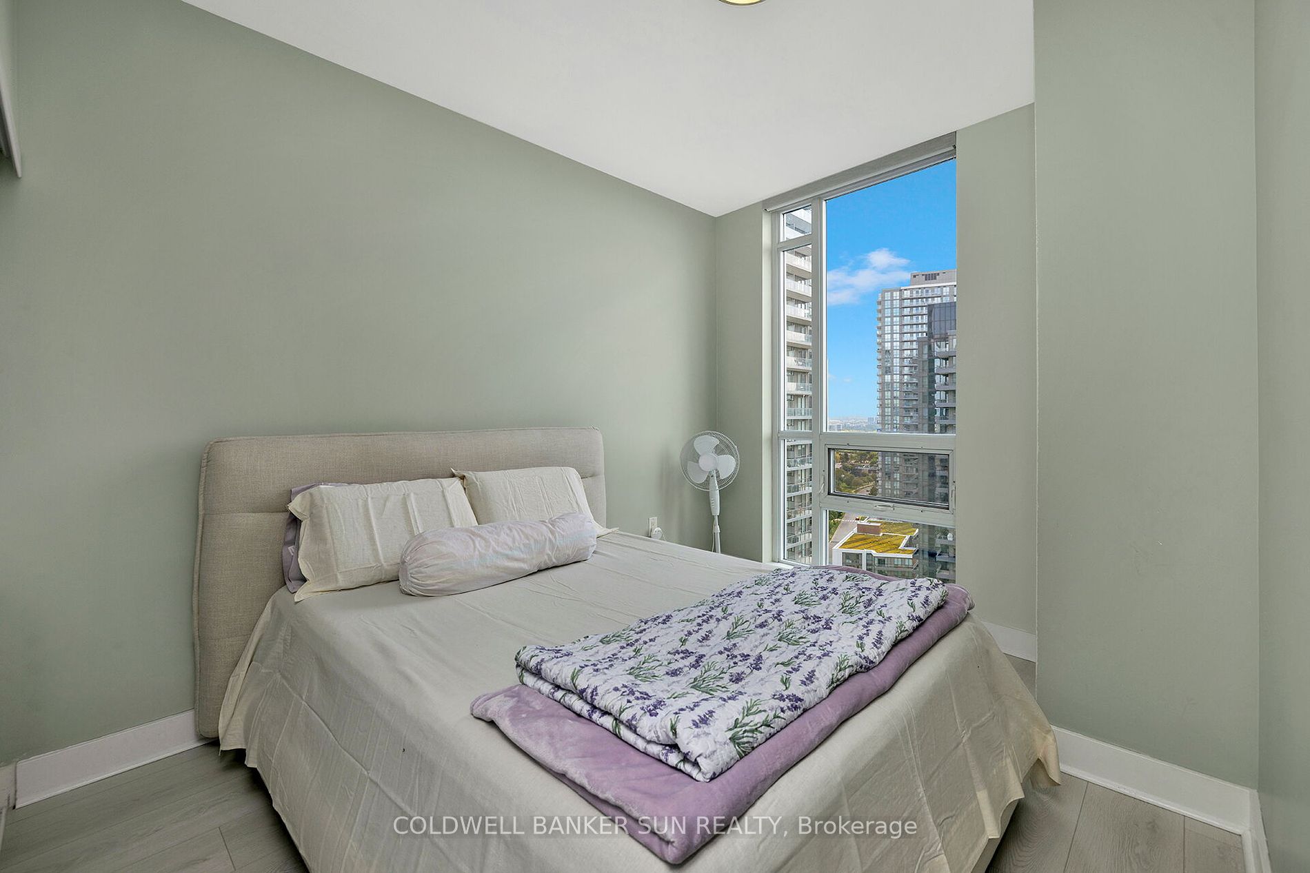 62 Forest Manor Rd, #1909