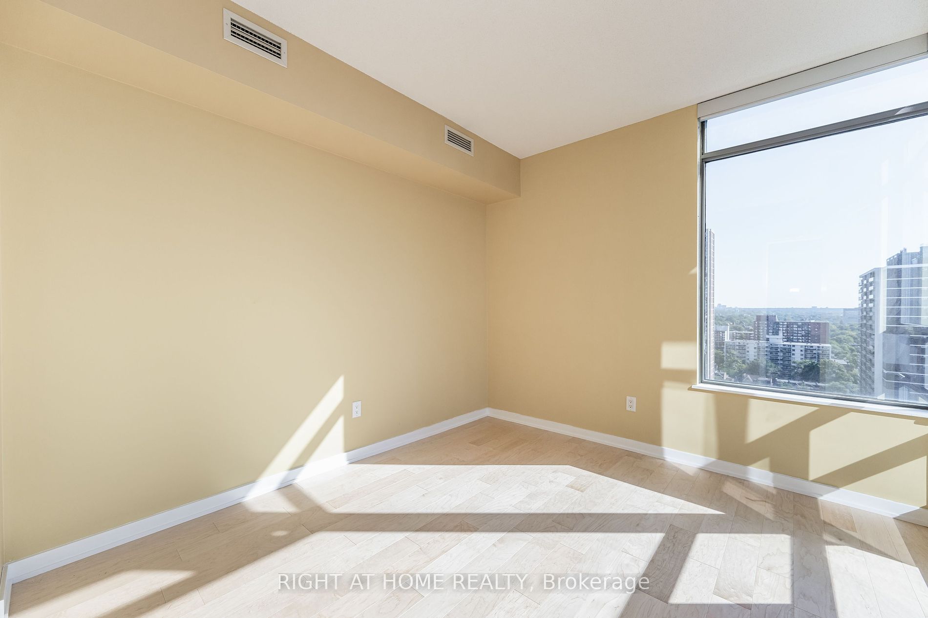 281 Mutual St, #1701