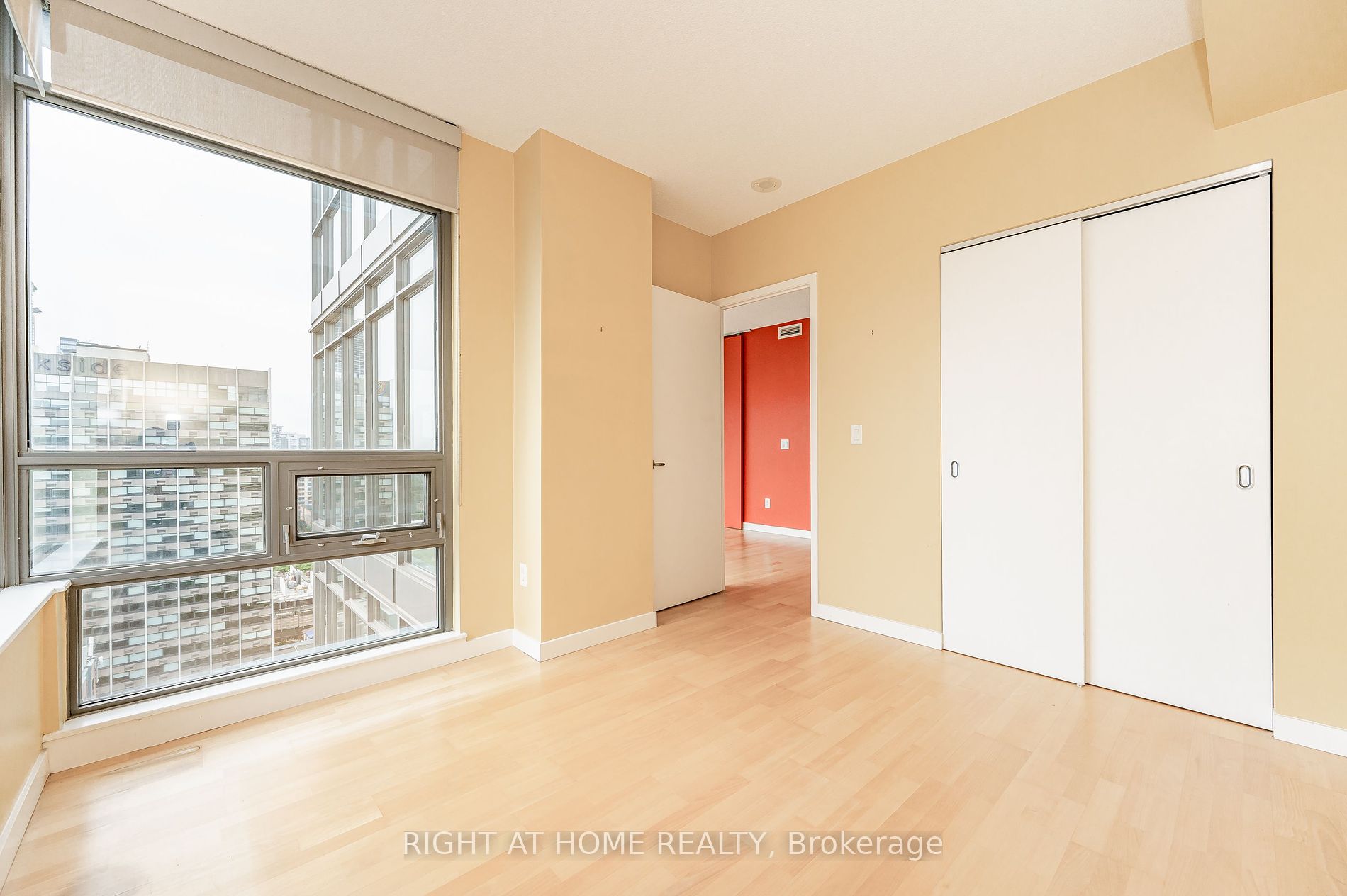 281 Mutual St, #1701