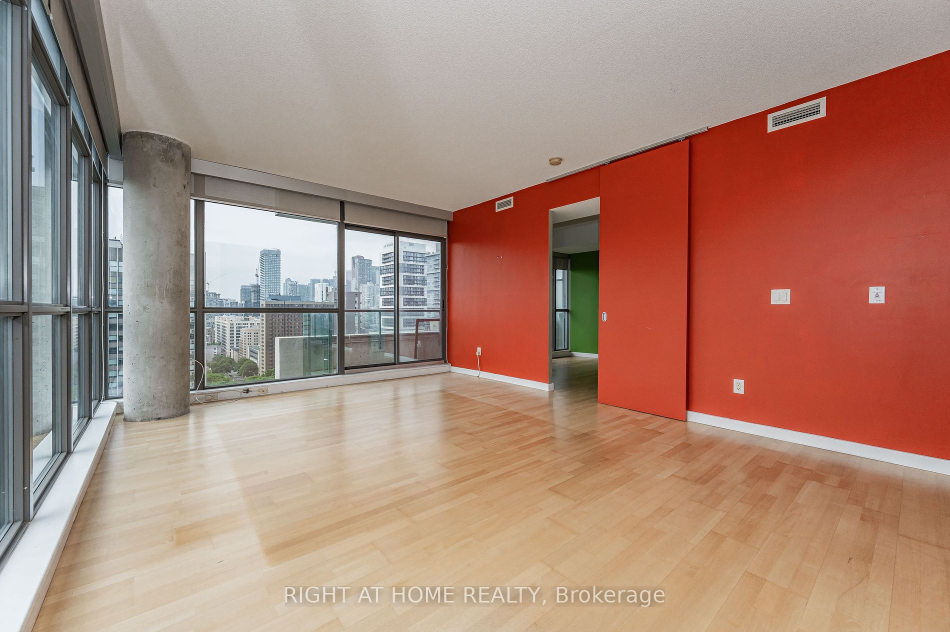 281 Mutual St, #1701