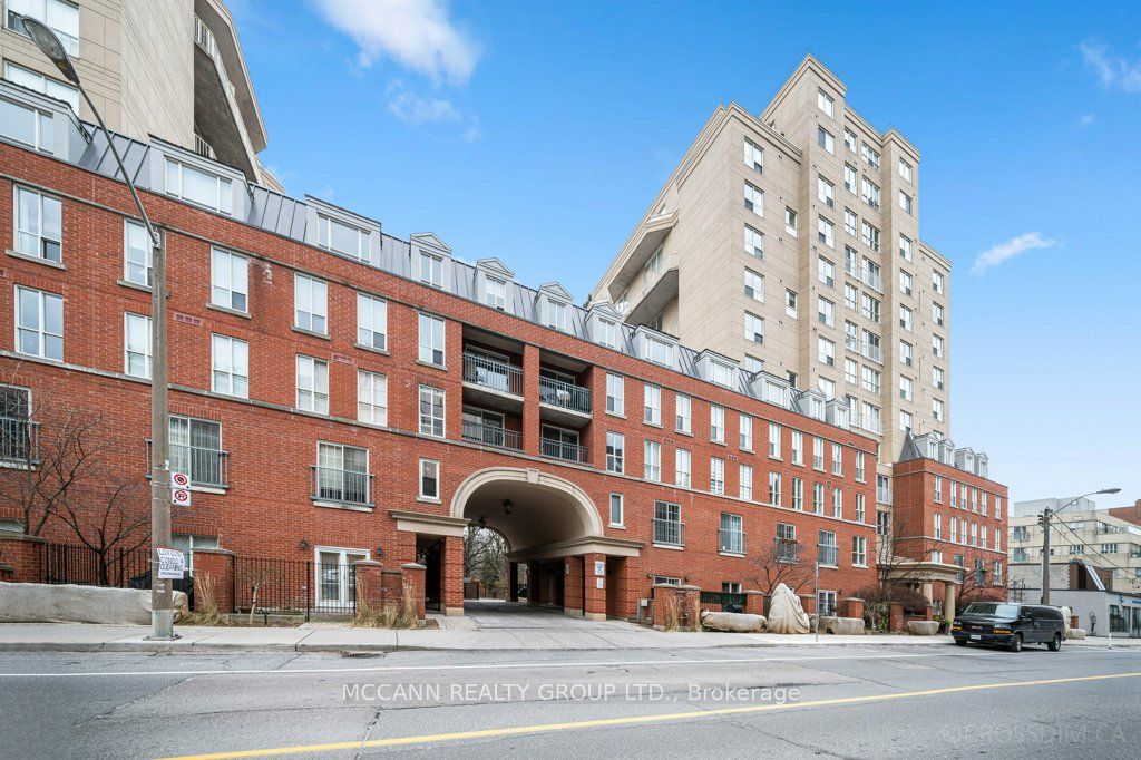 119 Merton St, #402