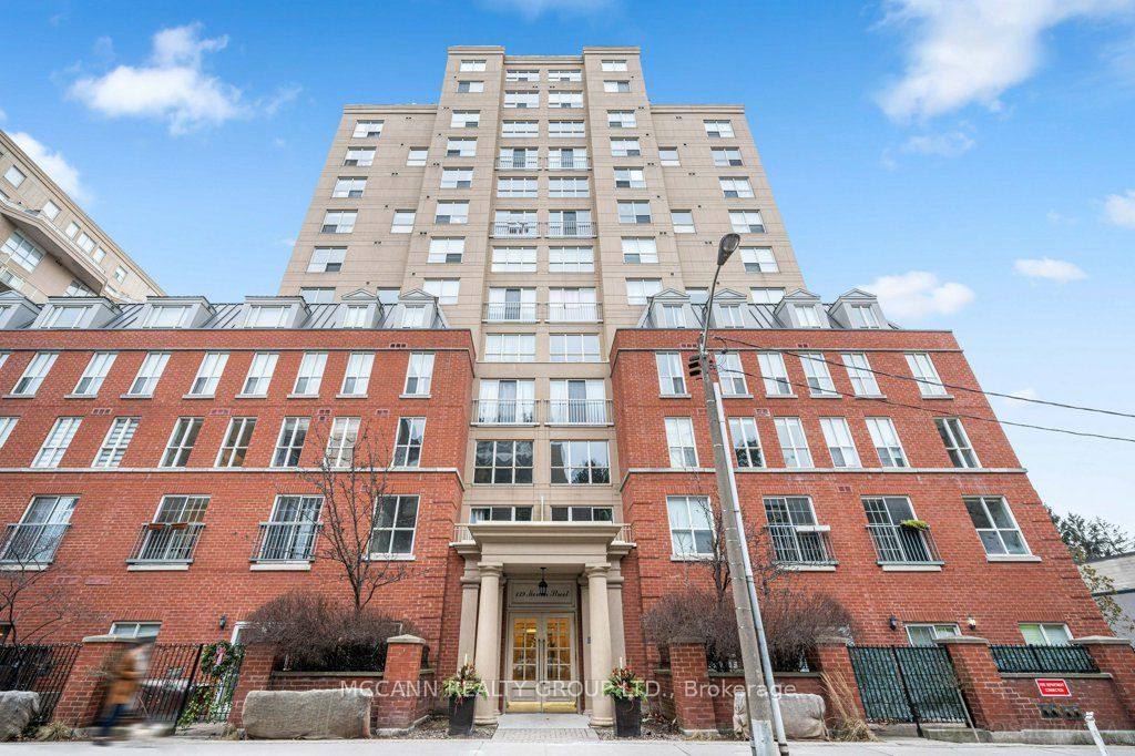 119 Merton St, #402