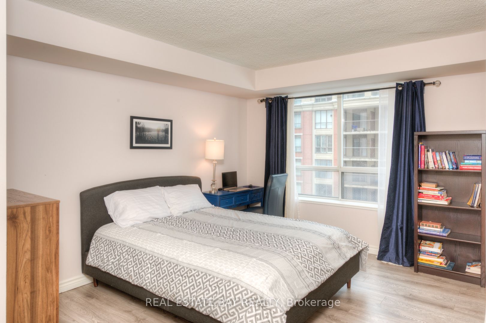 55 Harrison Garden Boulevard #808