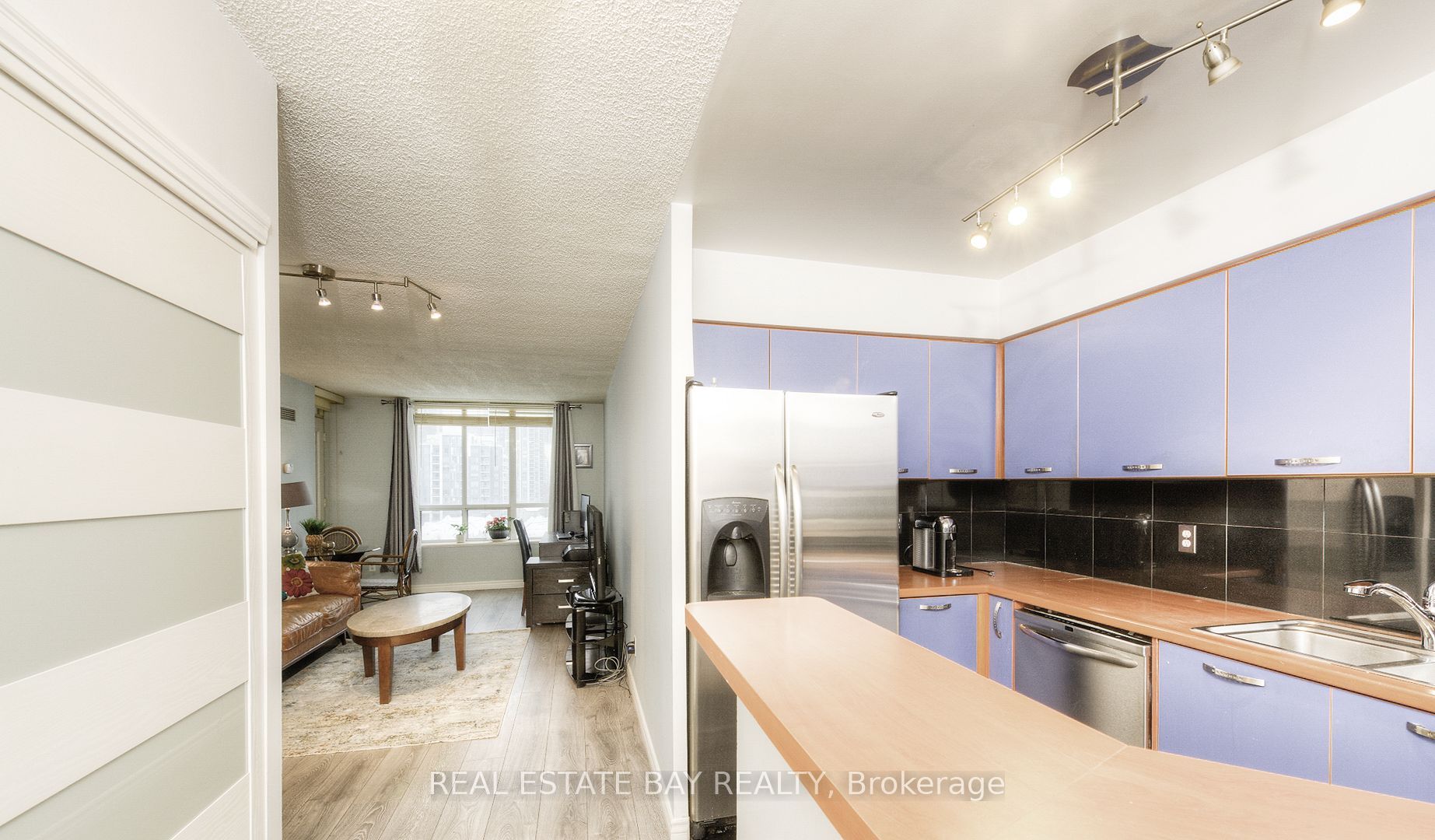 55 Harrison Garden Boulevard #808