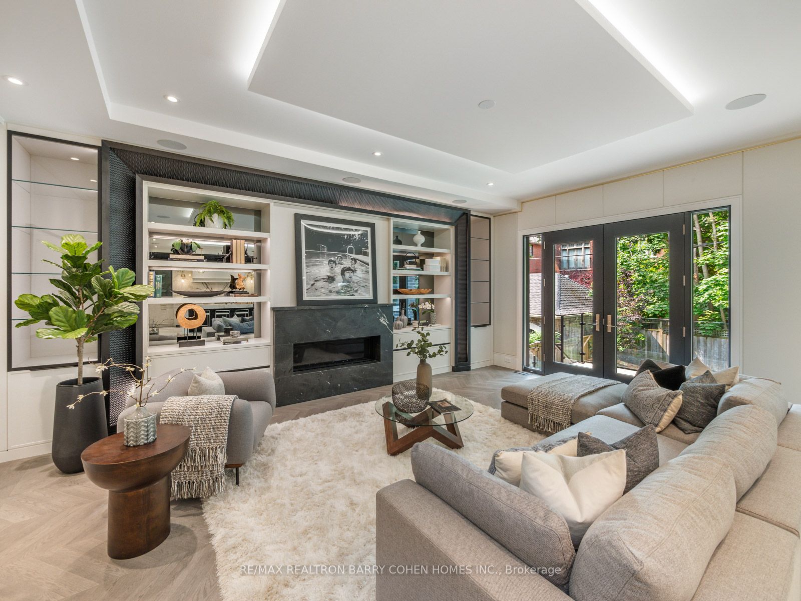 86 Mason Blvd