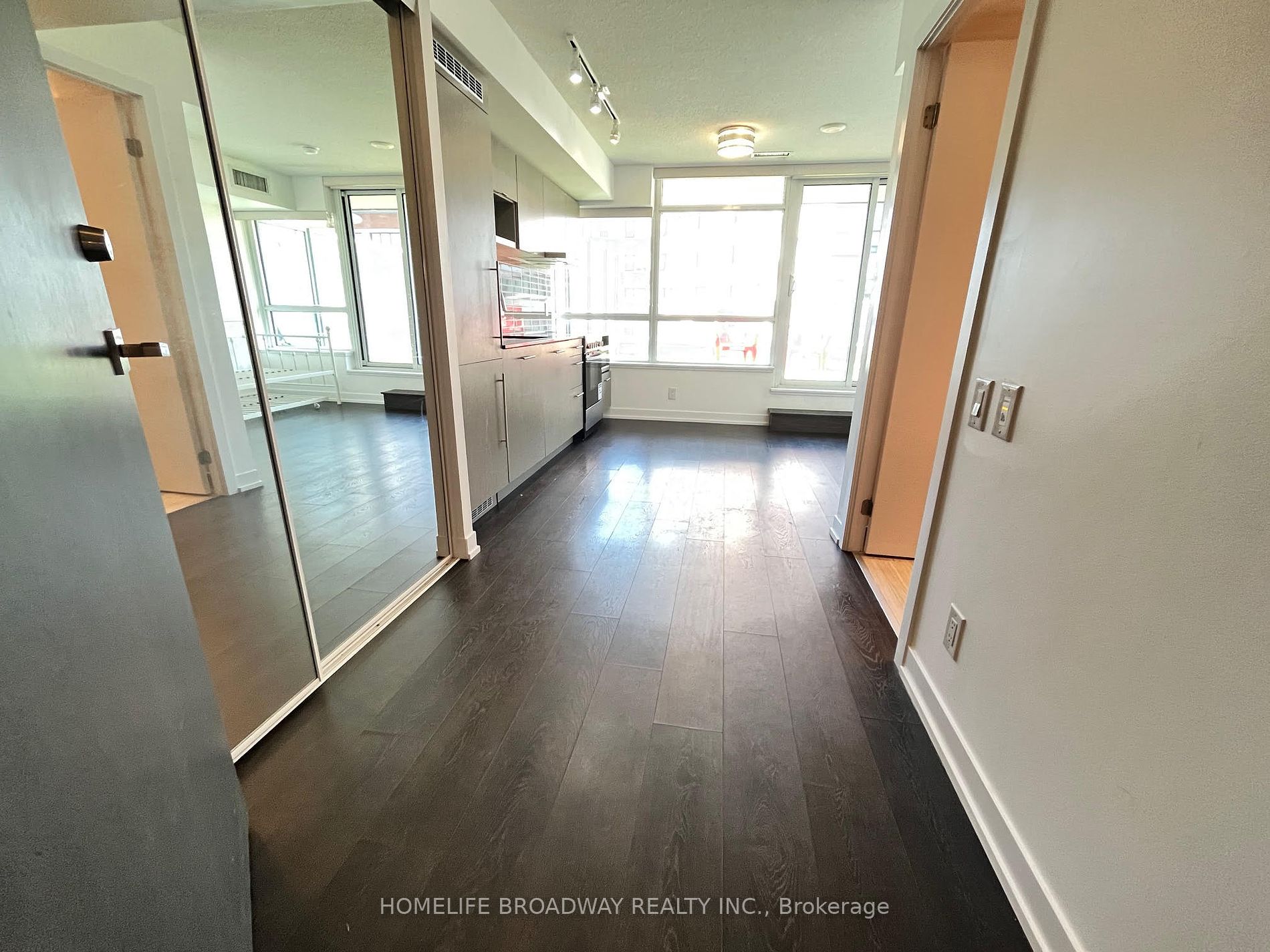 365 Church St, #704