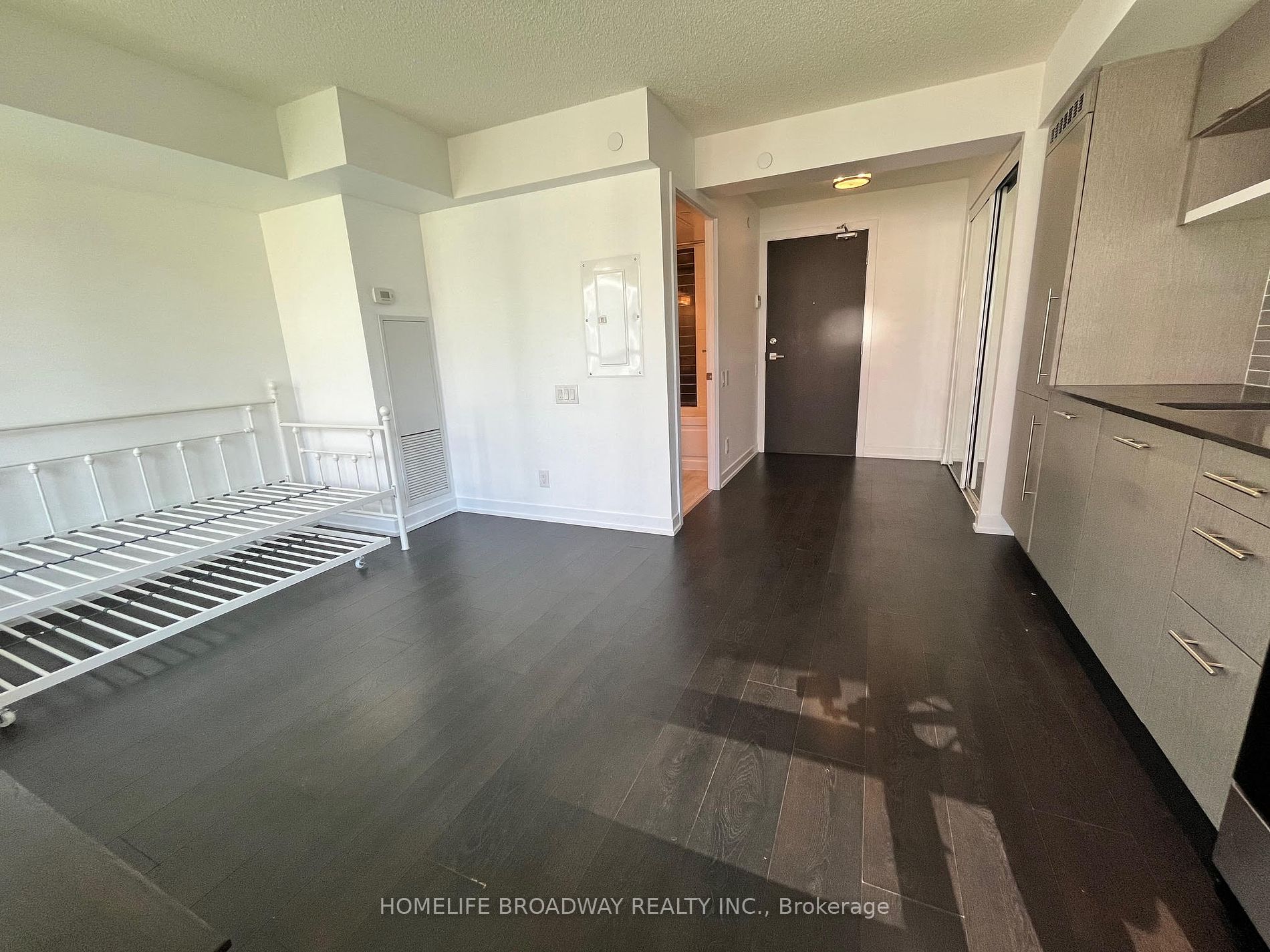 365 Church St, #704