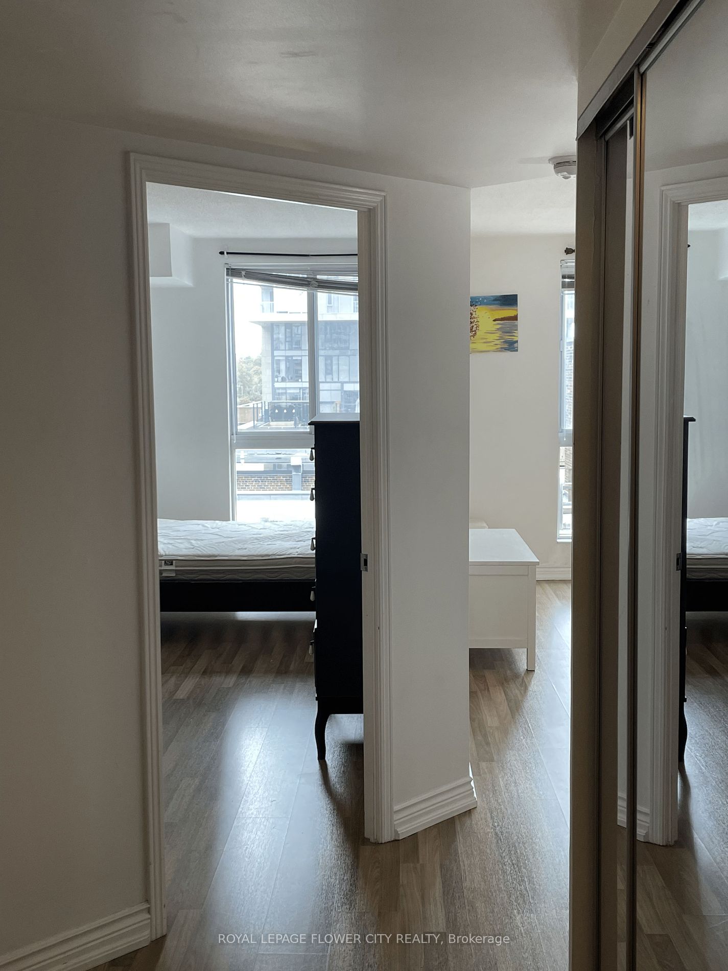 7 Broadway Ave, #604