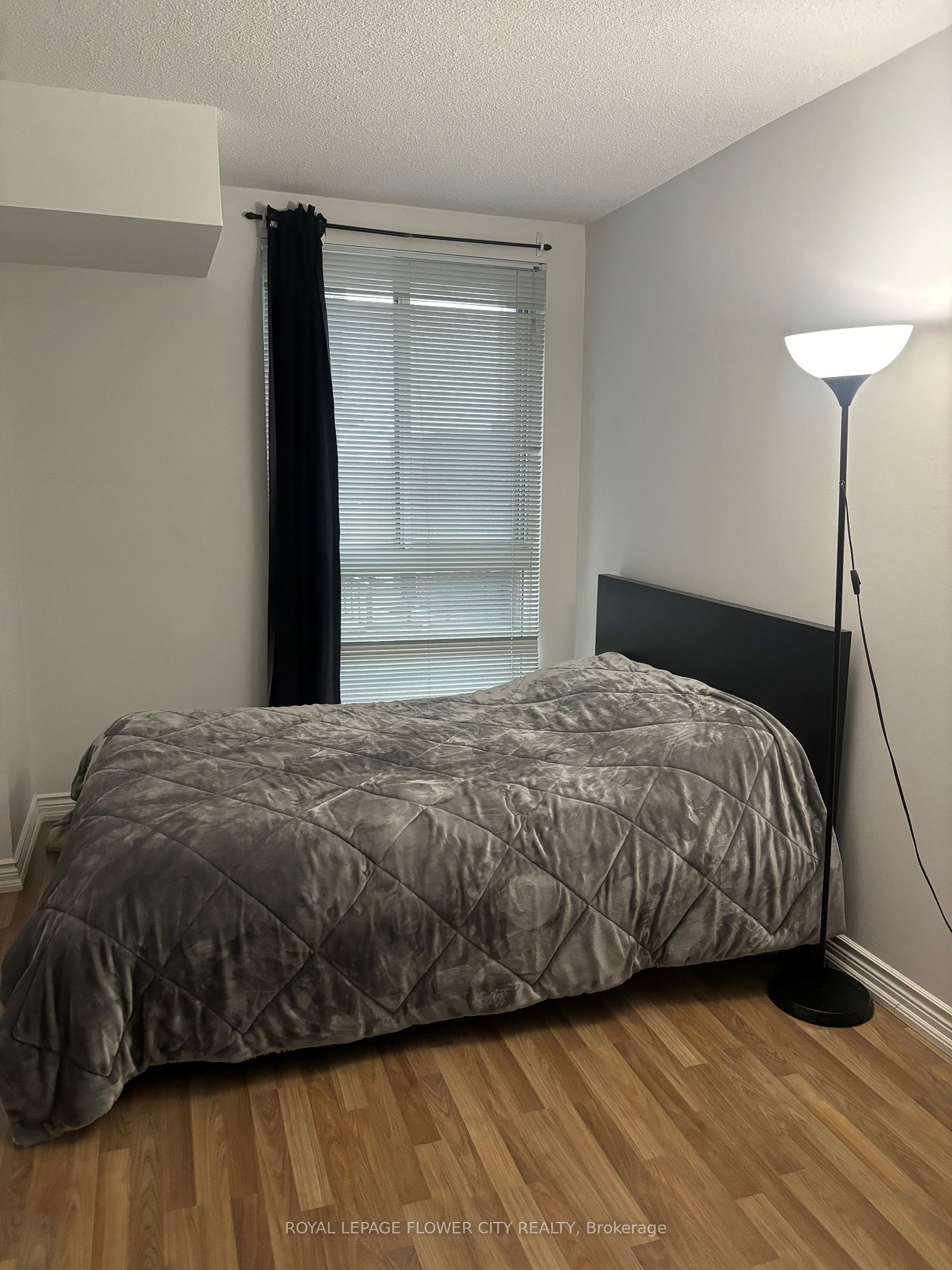 7 Broadway Ave, #604