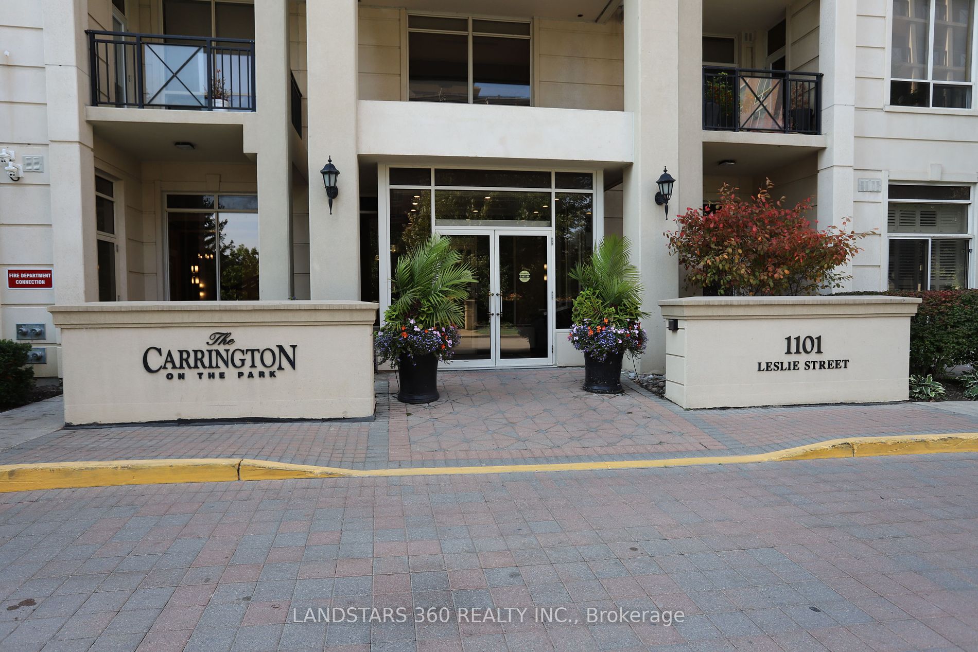 1101 Leslie St, #901