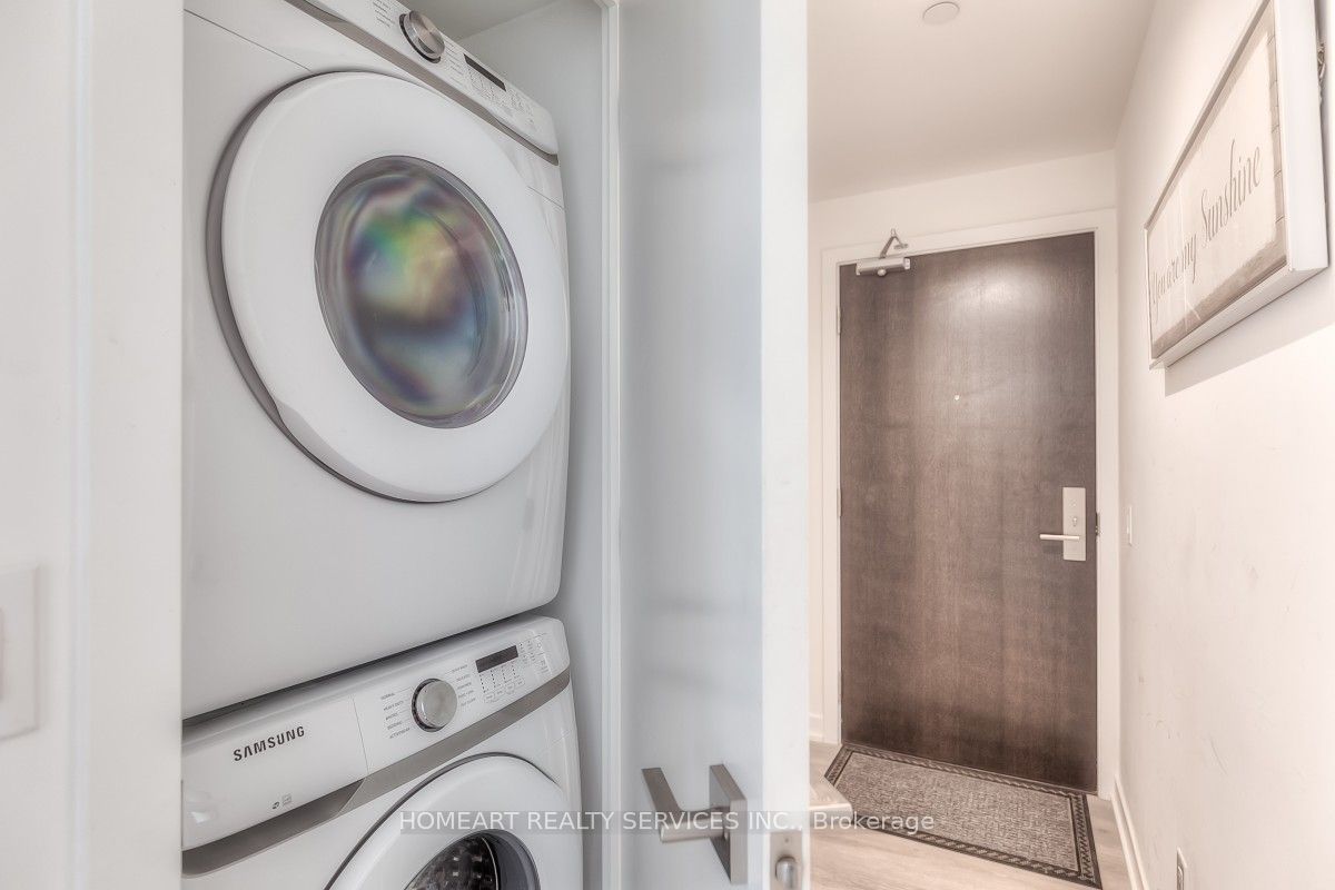 55 Ontario St, #1204