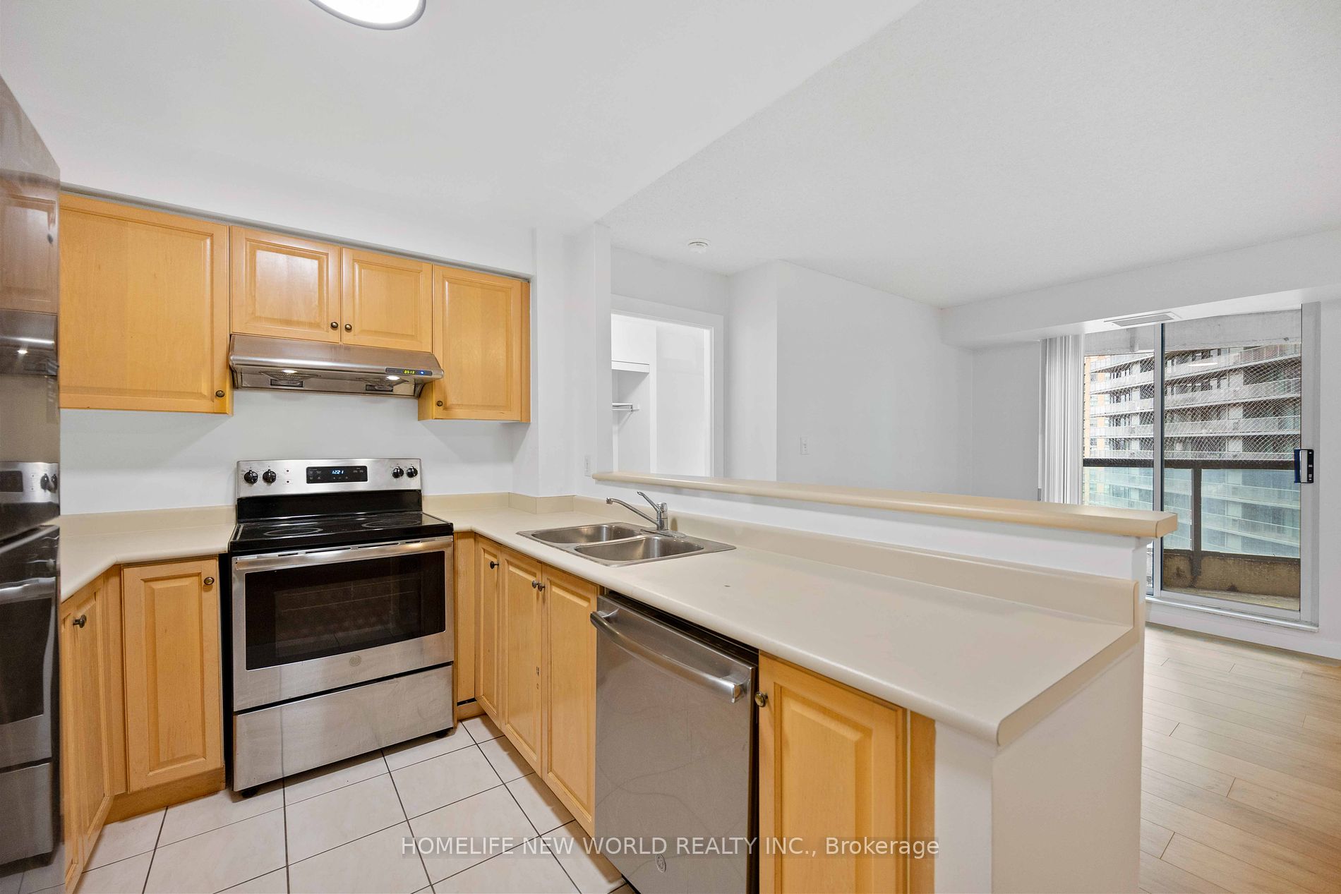 23 Lorraine Dr, #1515