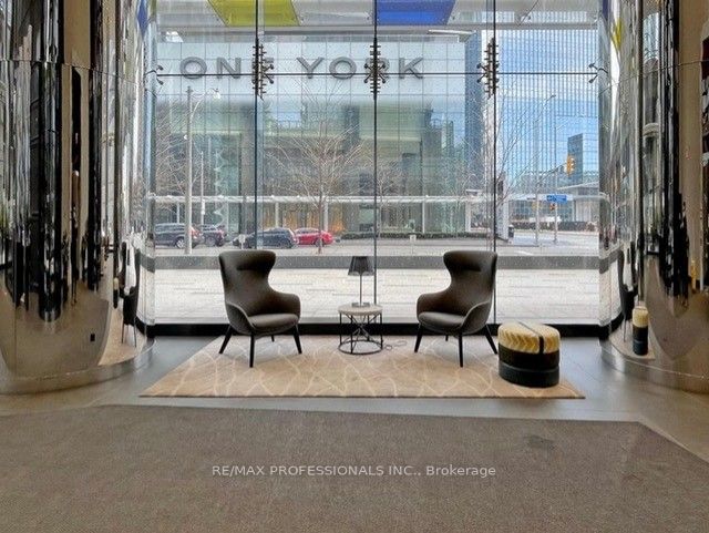 10 York St, #2410