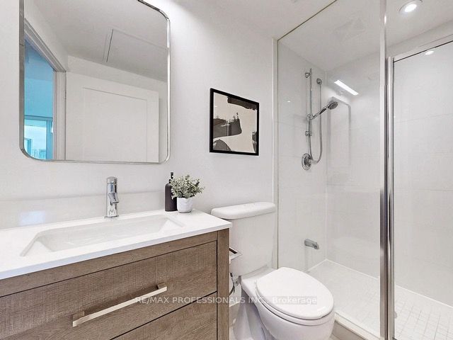 10 York St, #2410