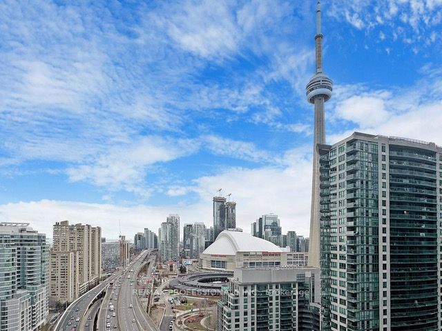 10 York St, #2410