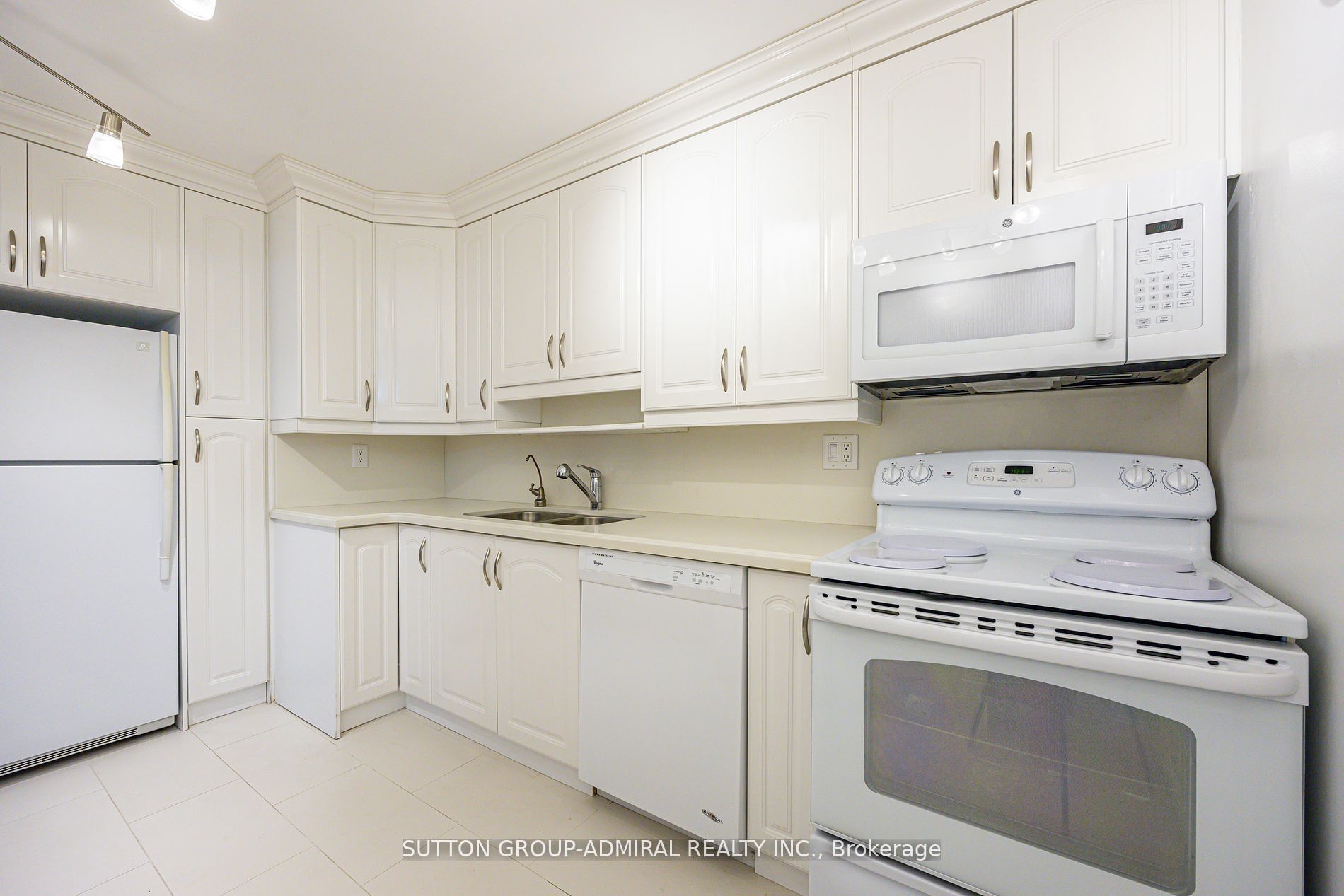 1201 Steeles Ave W, #201