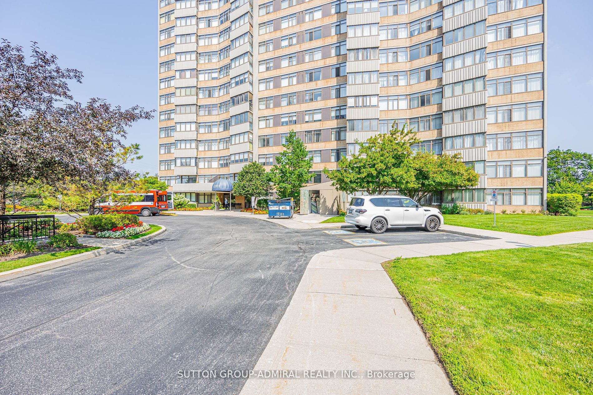 1201 Steeles Ave W, #201