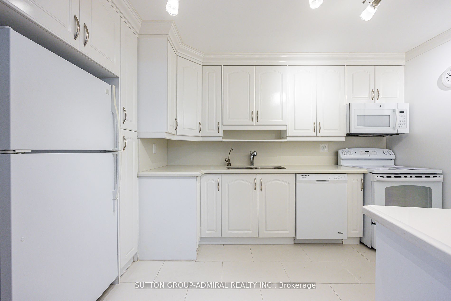 1201 Steeles Ave W, #201