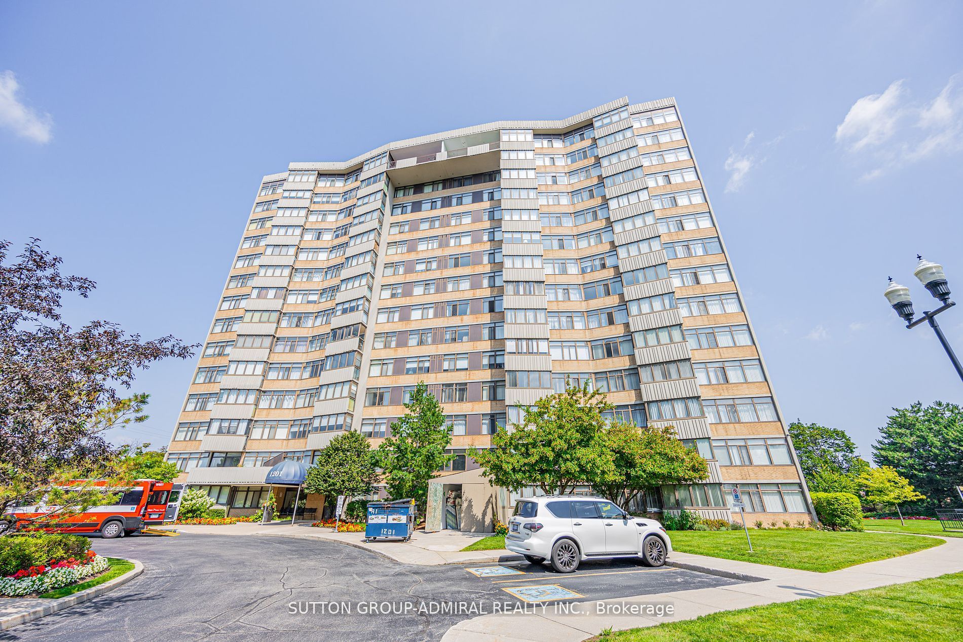 1201 Steeles Ave W, #201