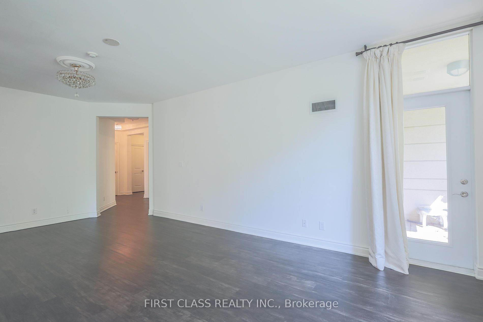 10 Bloorview Pl, #P1-01