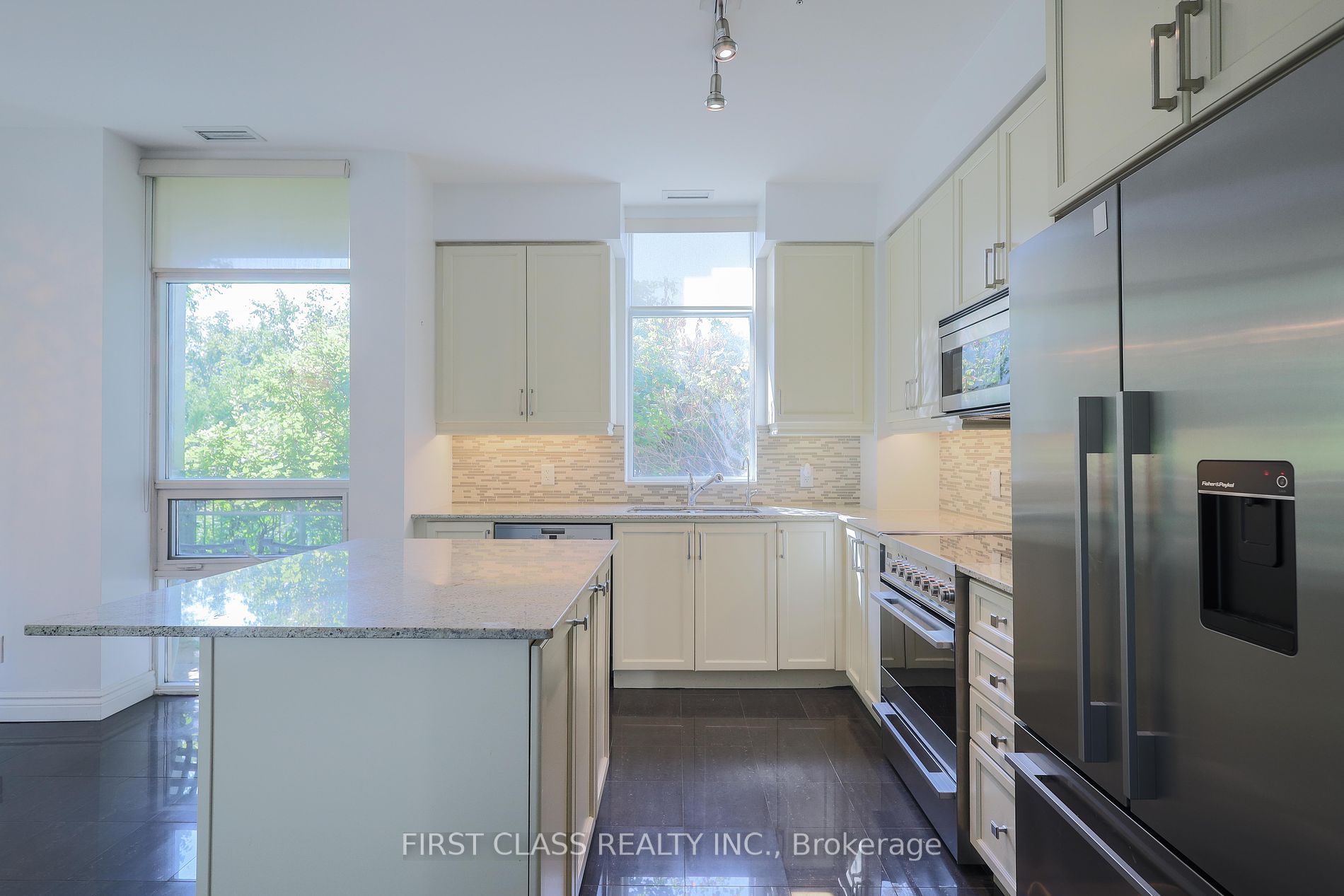 10 Bloorview Pl, #P1-01