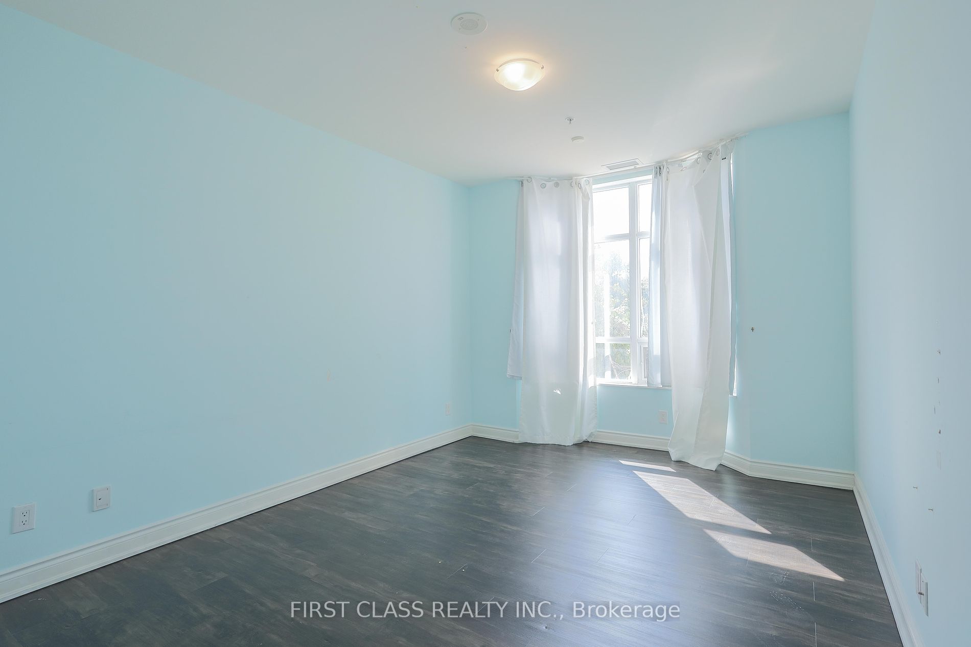 10 Bloorview Pl, #P1-01