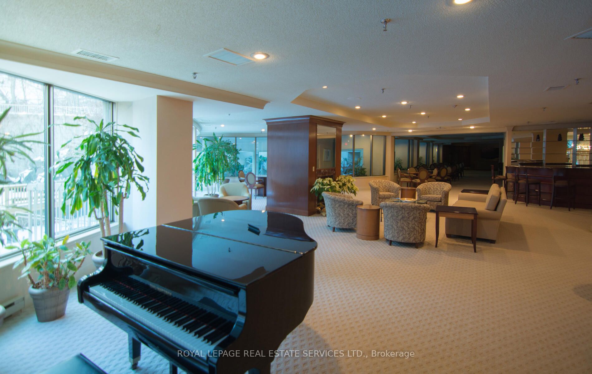 3800 Yonge St, #103
