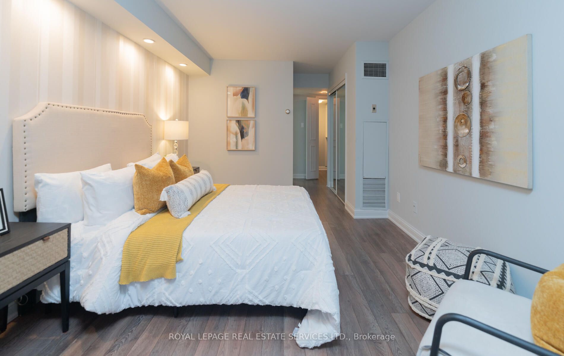 3800 Yonge St, #103