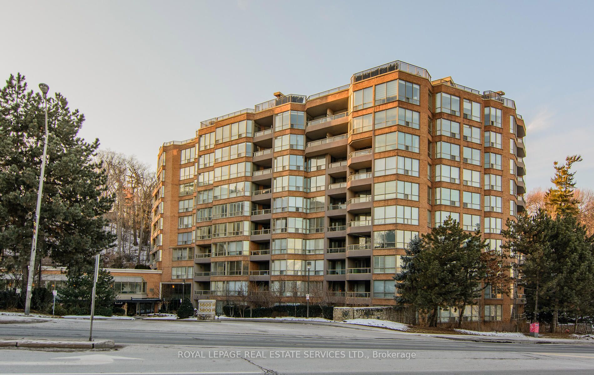 3800 Yonge St, #103