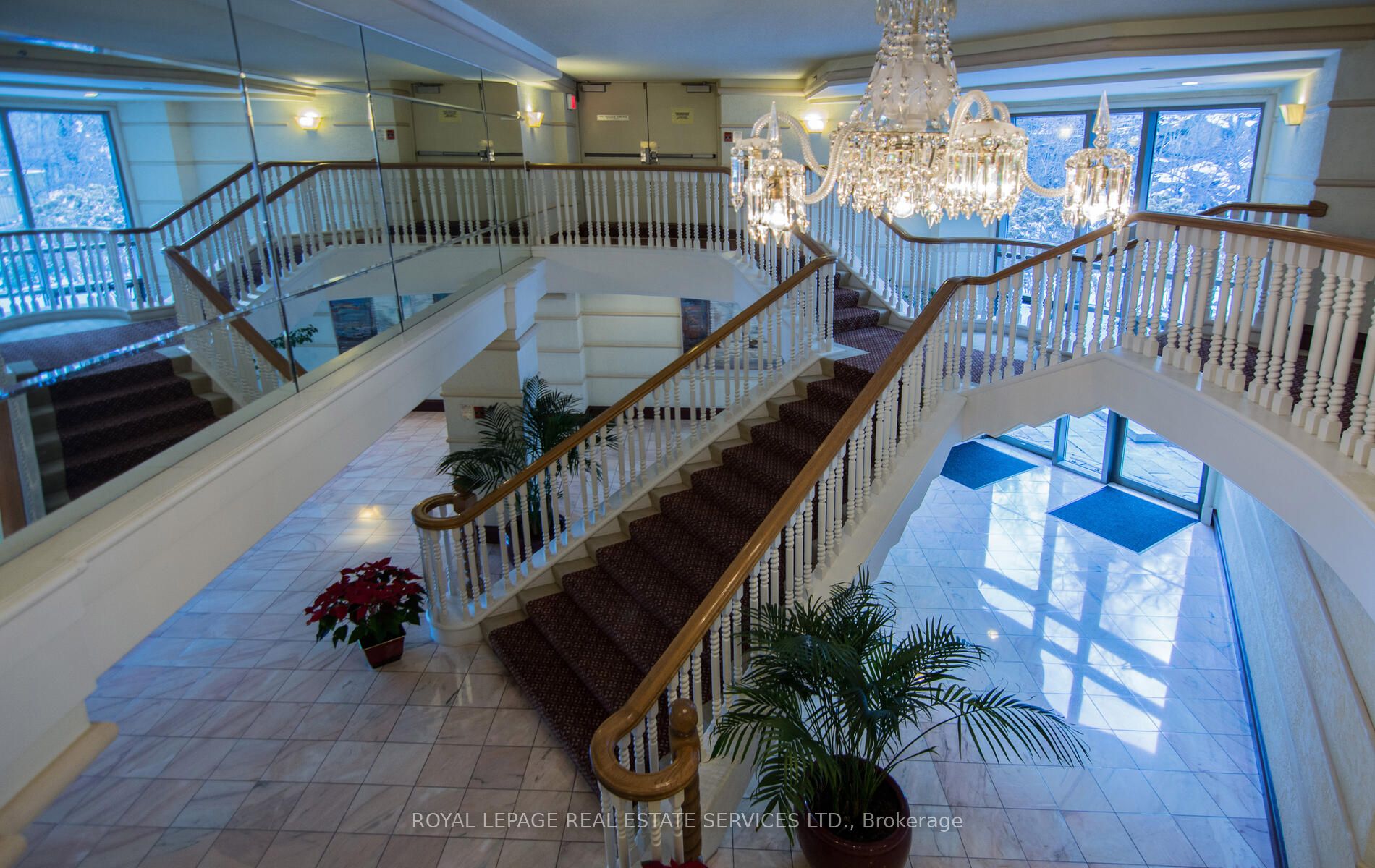 3800 Yonge St, #103