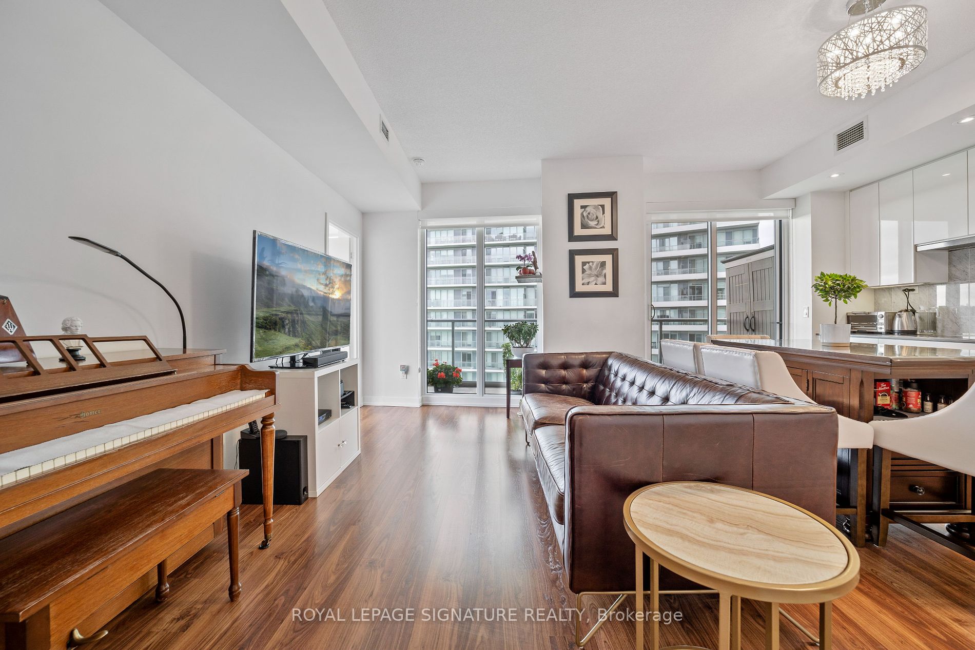 117 McMahon Drive, #803