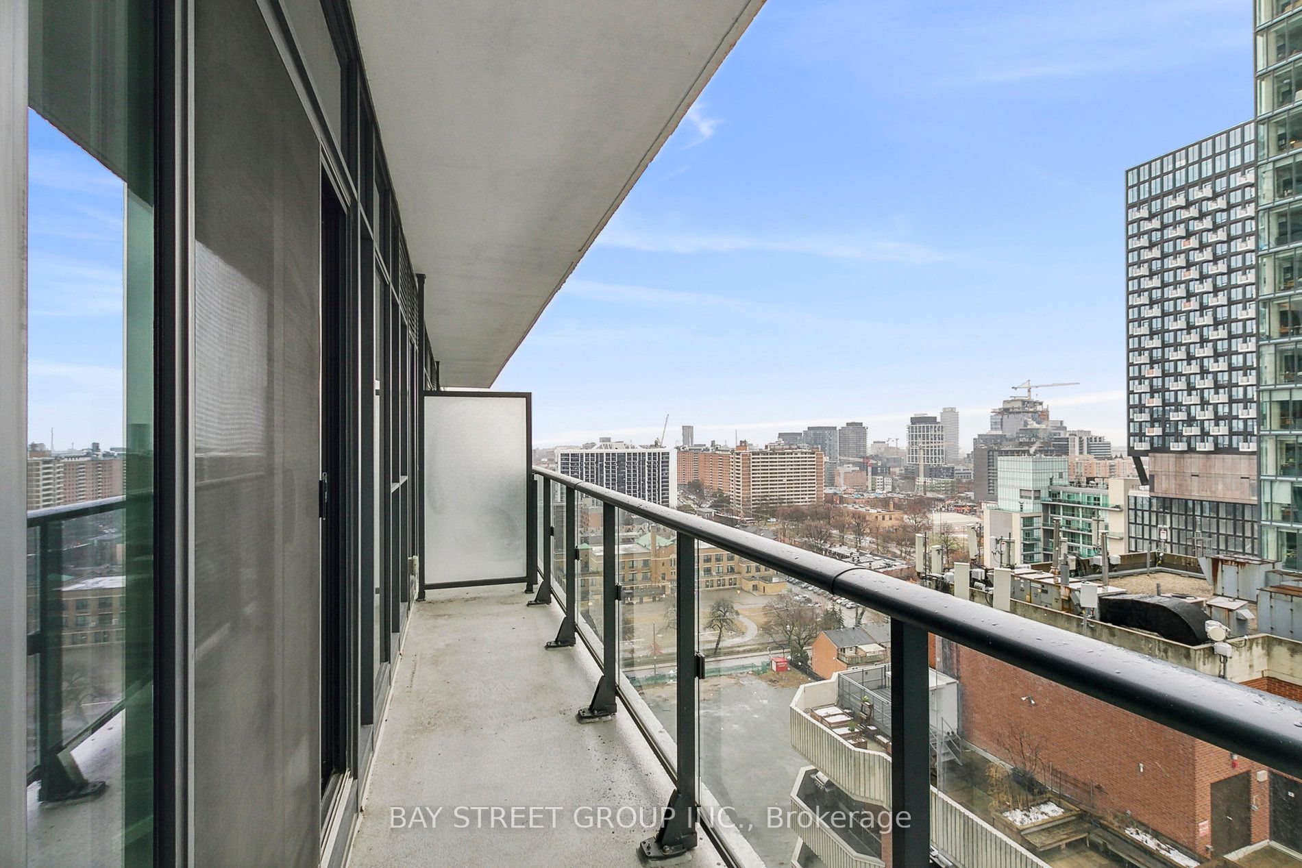 159 Dundas St E, #1703