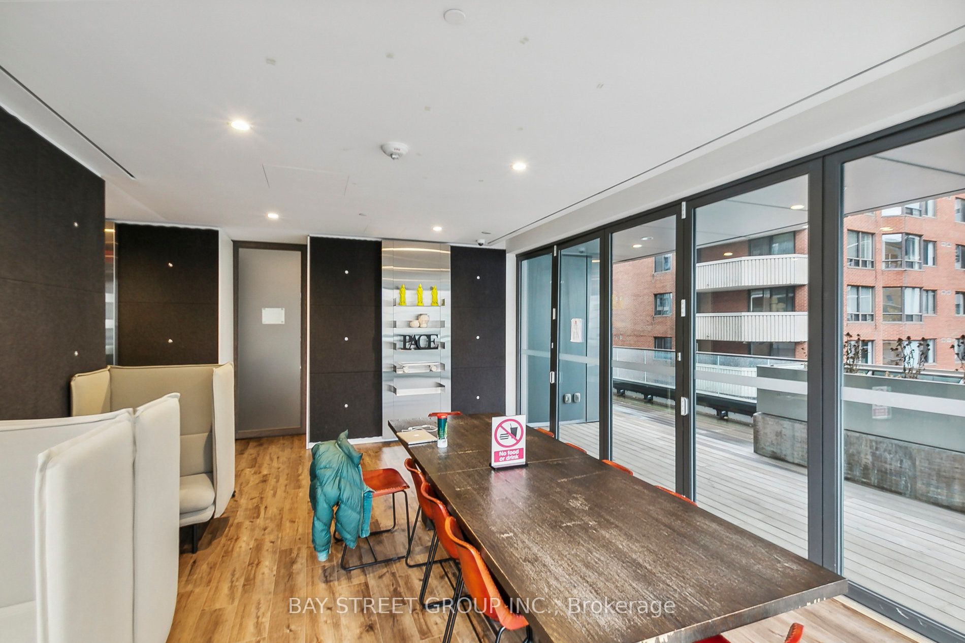 159 Dundas St E, #1703