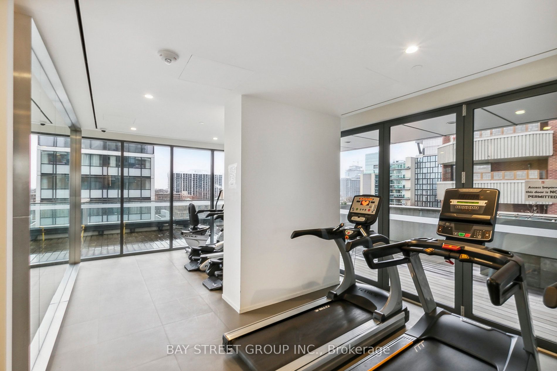 159 Dundas St E, #1703