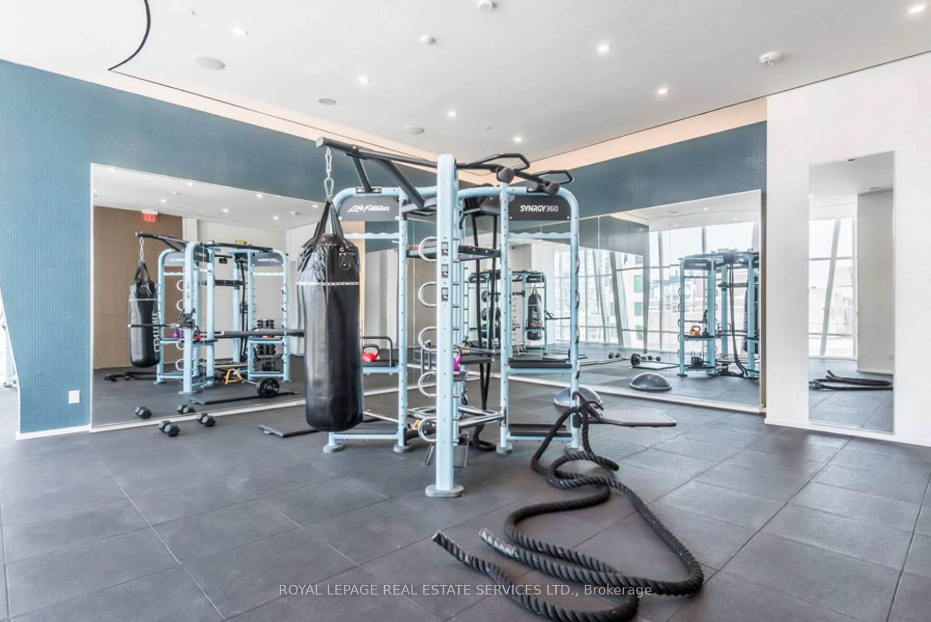 1 Bloor St E, #3309