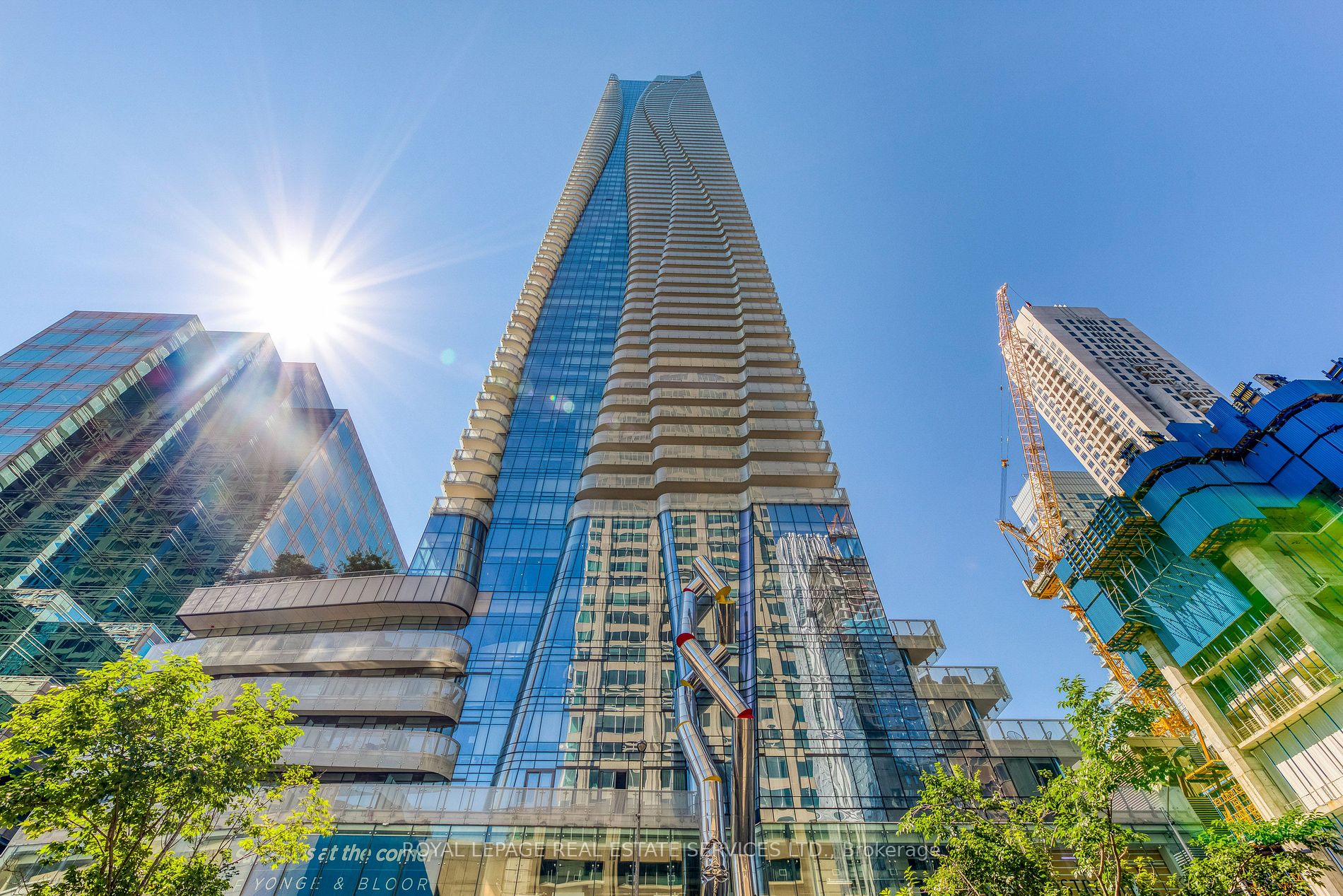 1 Bloor St E, #3309