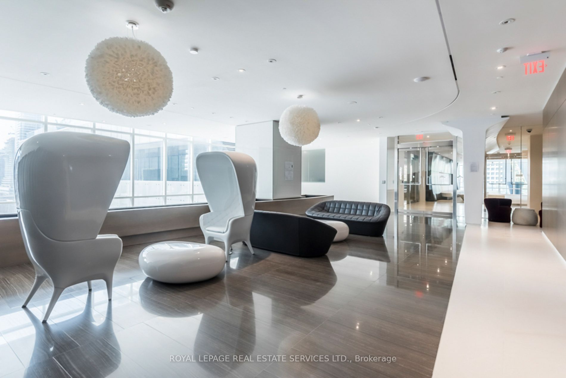 1 Bloor St E, #3309
