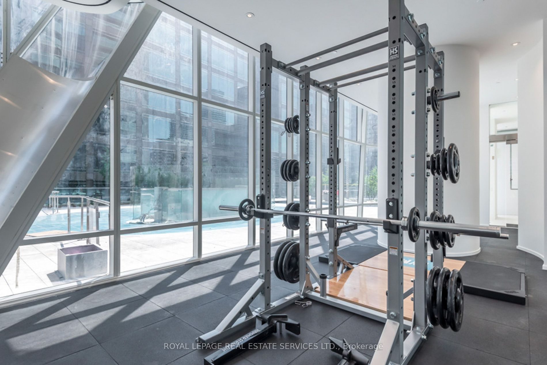 1 Bloor St E, #3309
