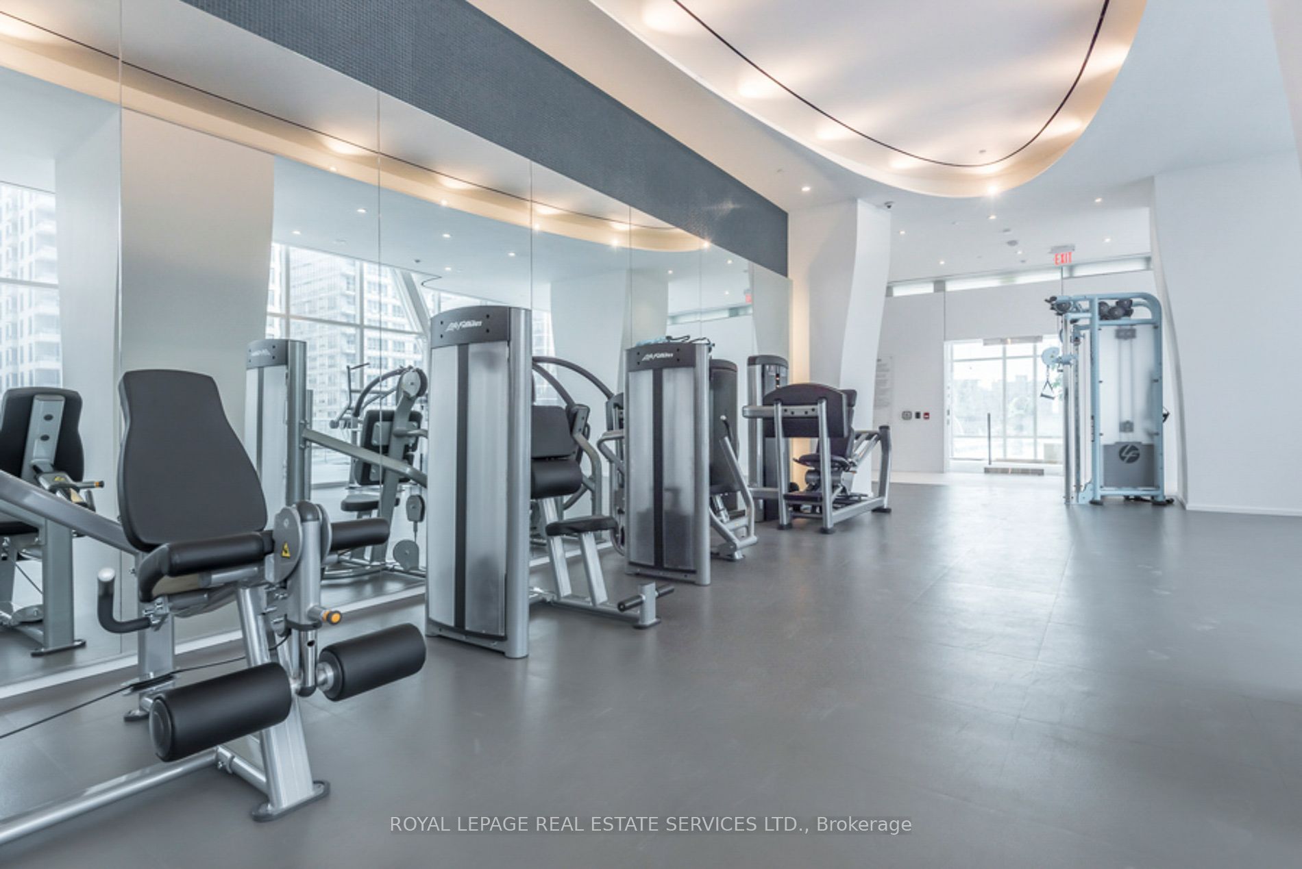 1 Bloor St E, #3309