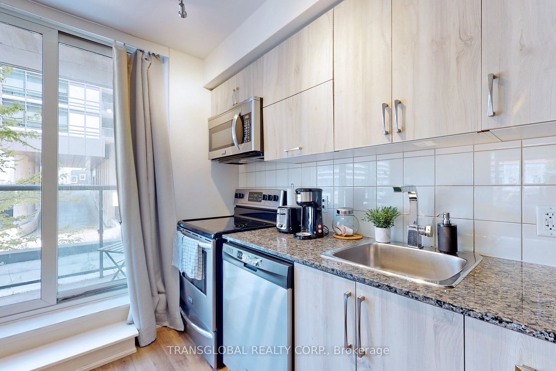 20 Joe Shuster Way, #202