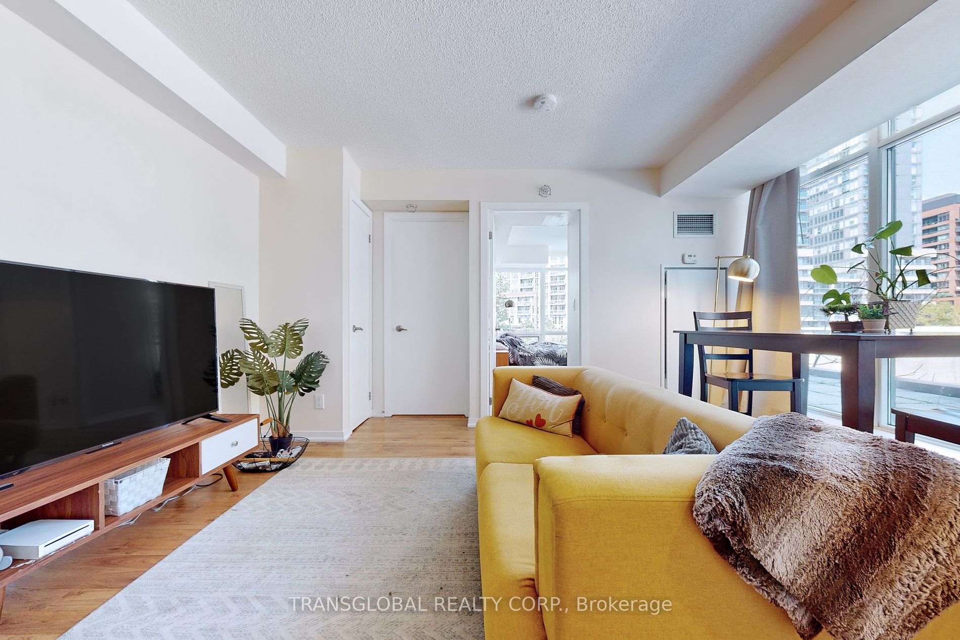 20 Joe Shuster Way, #202