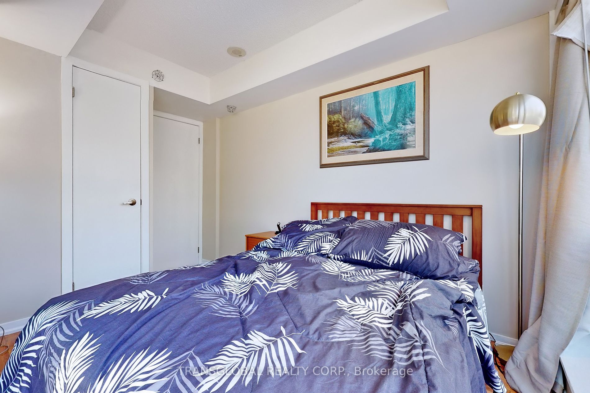 20 Joe Shuster Way, #202