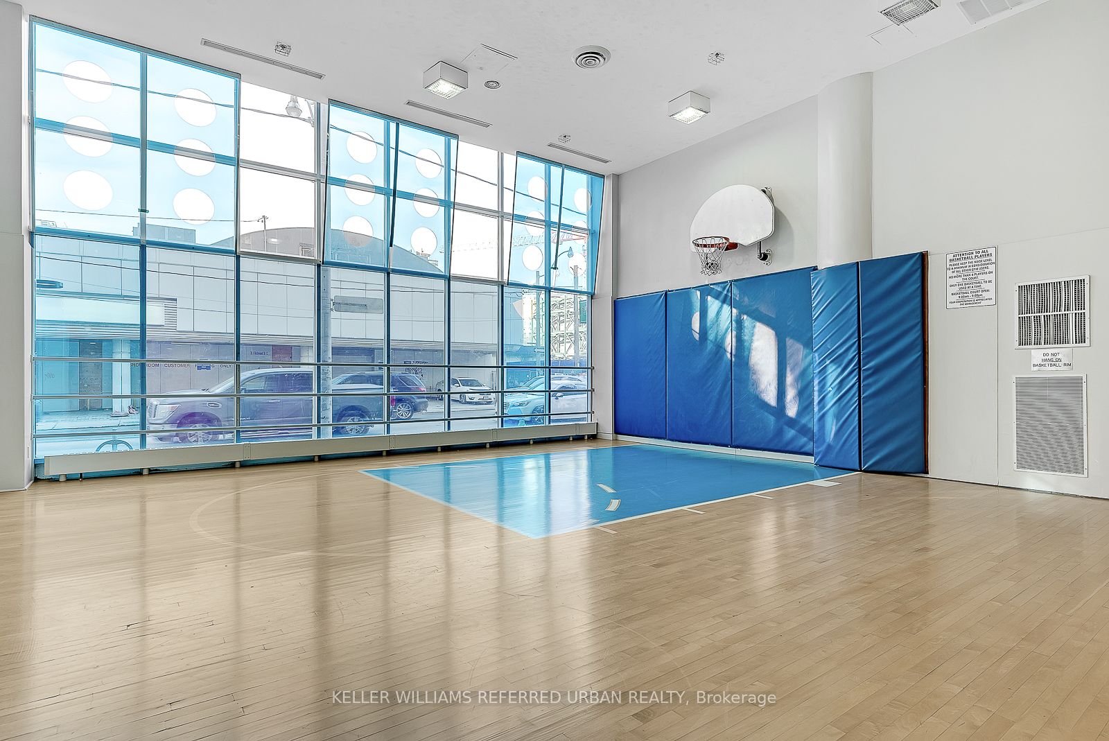 313 Richmond St E, #862