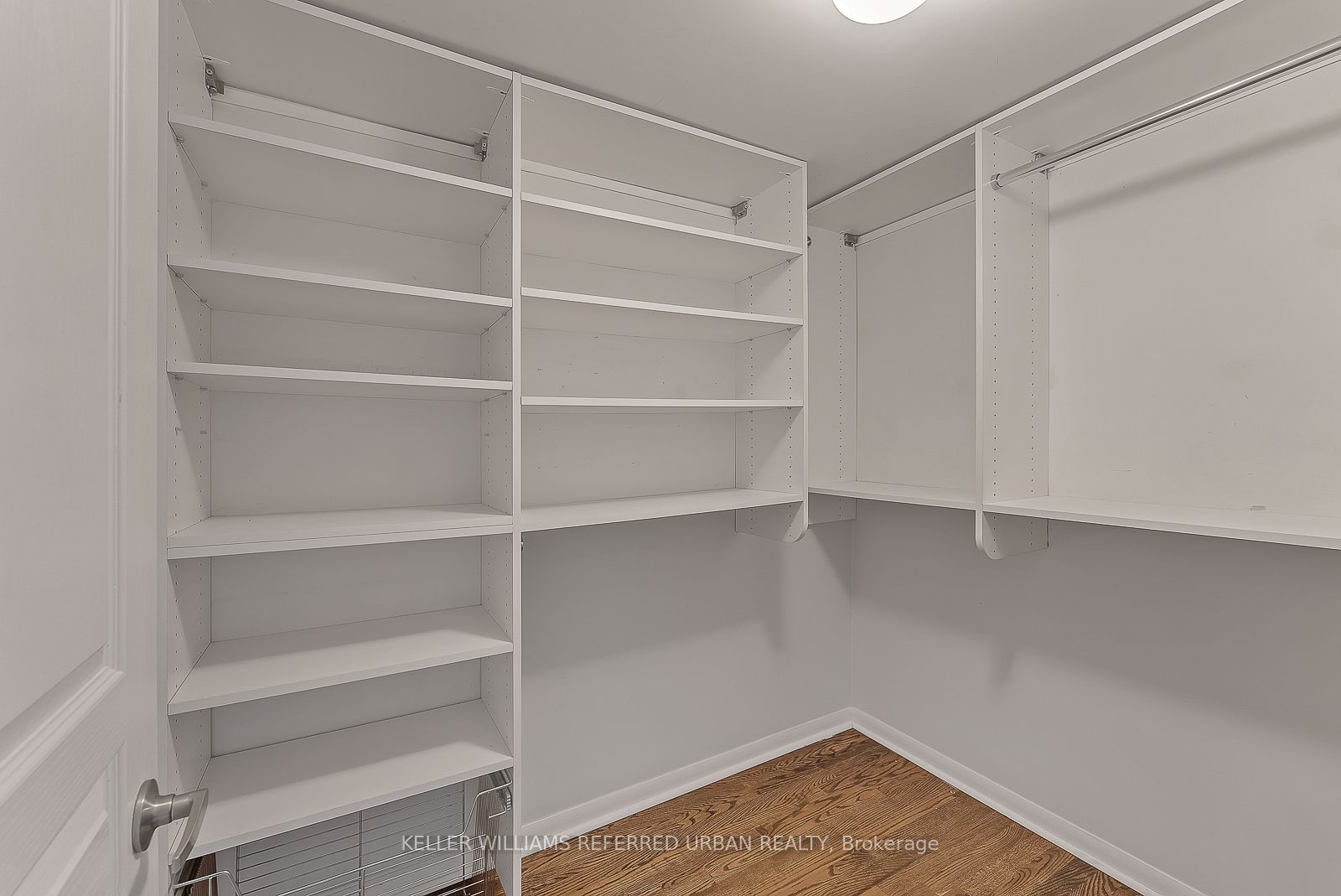 313 Richmond St E, #862