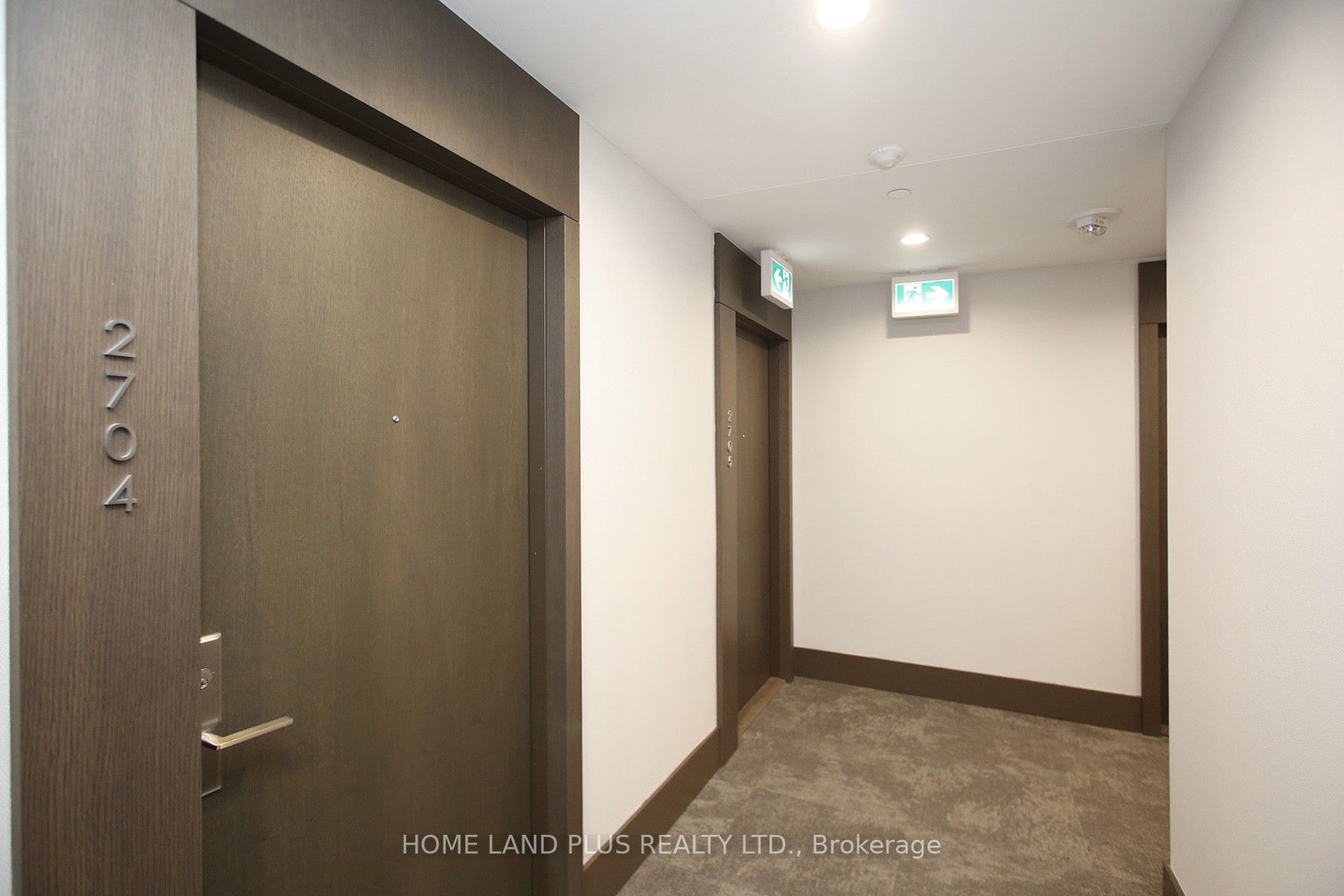 39 Roehampton Avenue #2704