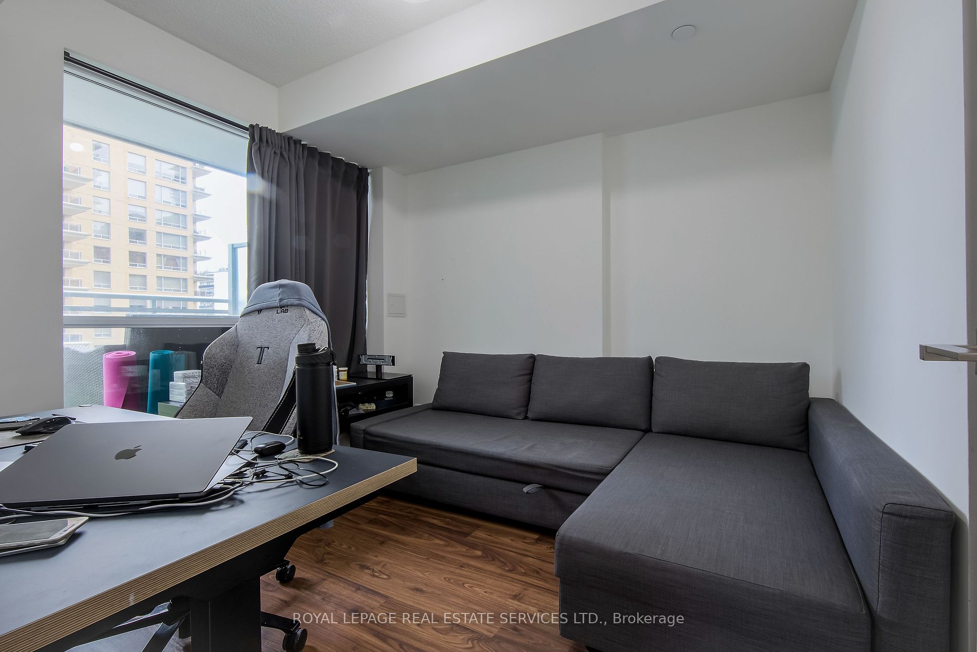 98 Lillian Street, #520