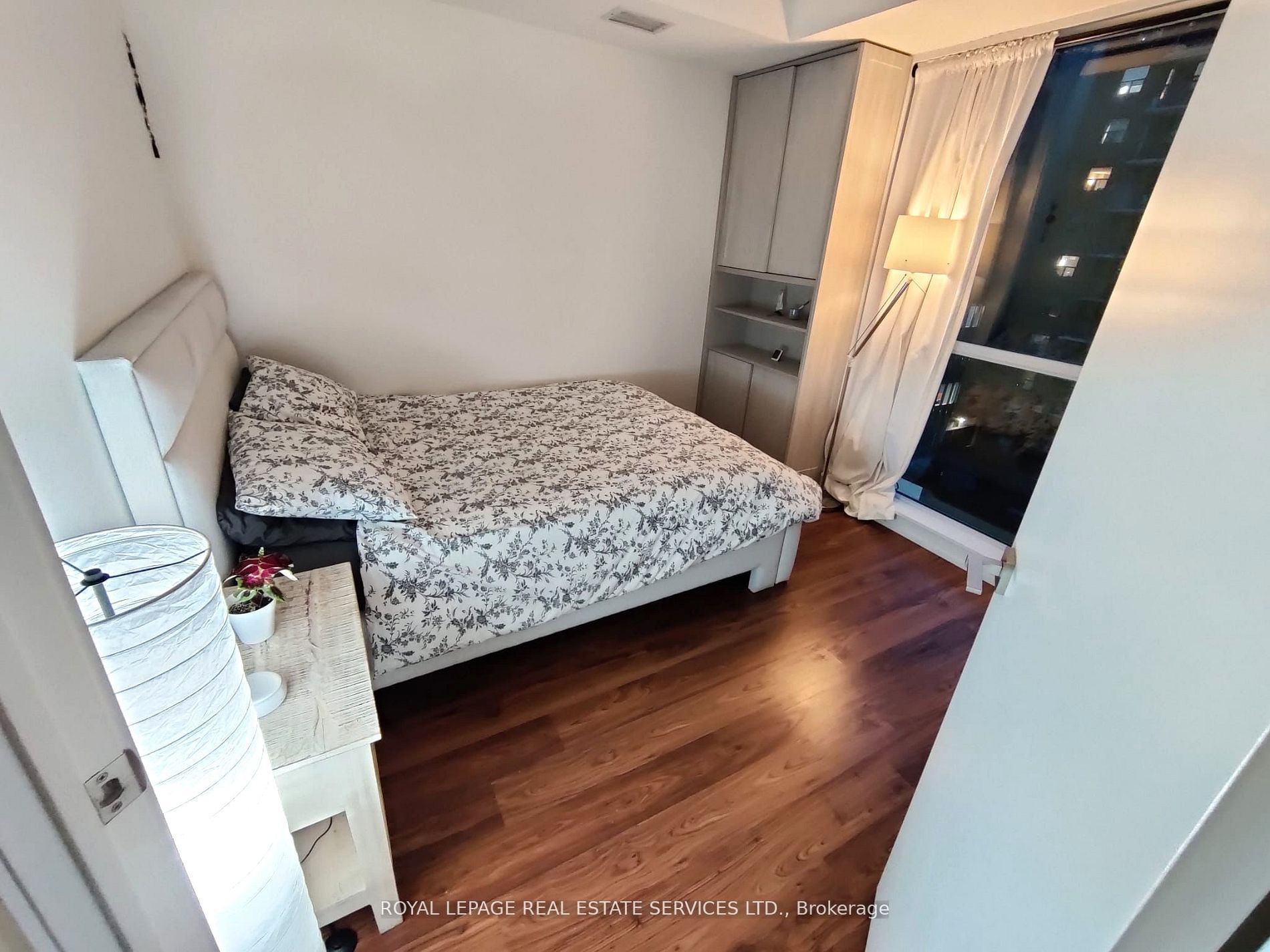 98 Lillian Street, #520