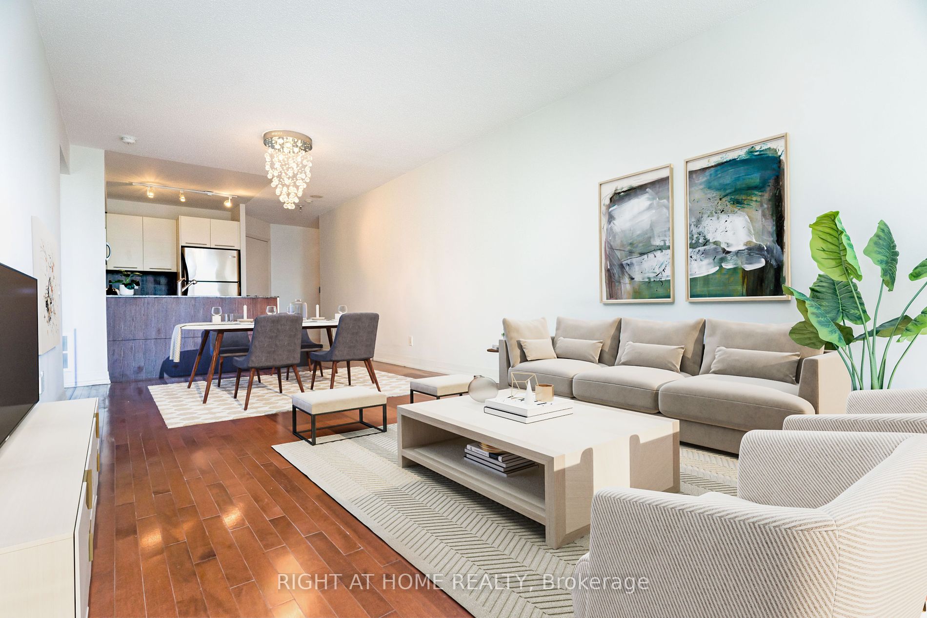 21 Carlton St, #1010